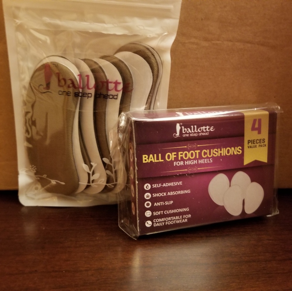 NWT - Foot Cushion Set (ball and heel)